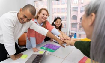 Building a Flexible, Adaptable Team: 8 Tips for Effective Cross-Department Training